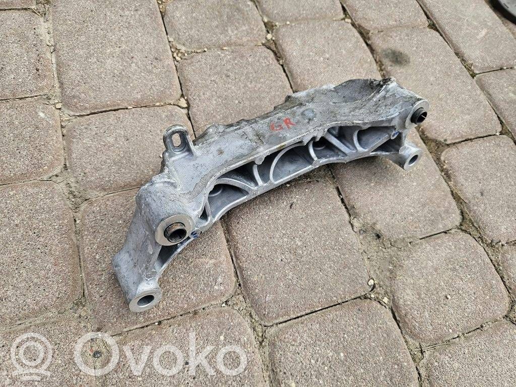 Opel Grandland X Engine mounting bracket 