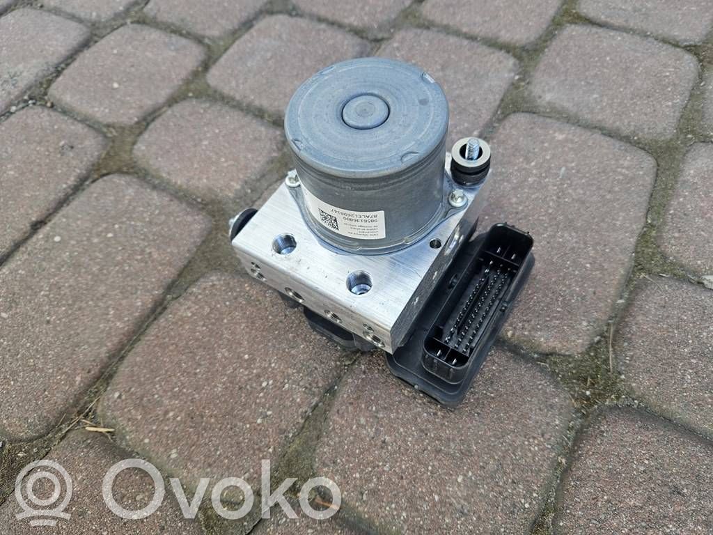 Opel Astra L Bomba de ABS 