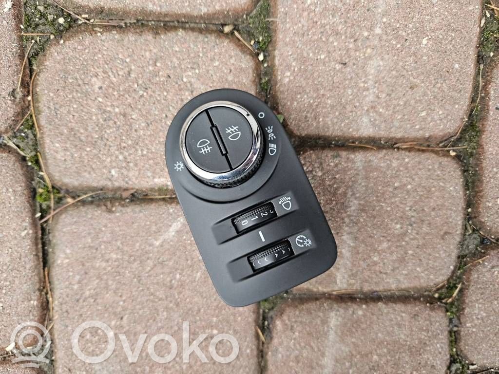 Opel Corsa E Light switch 