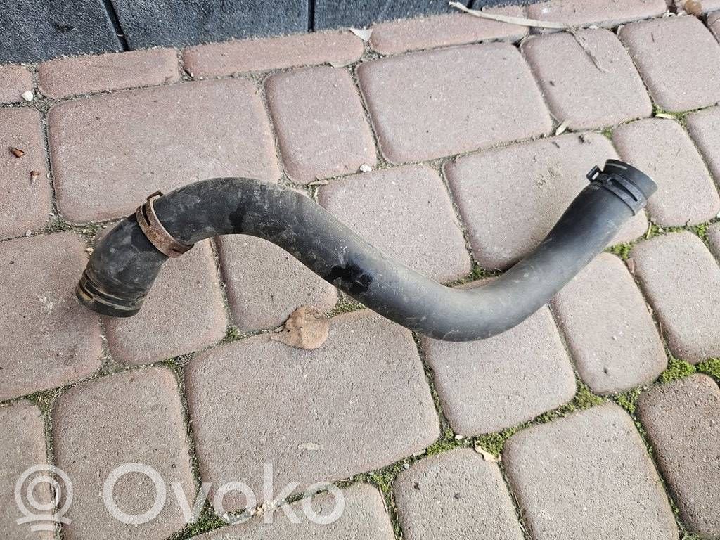 Opel Corsa E Moottorin vesijäähdytyksen putki/letku 