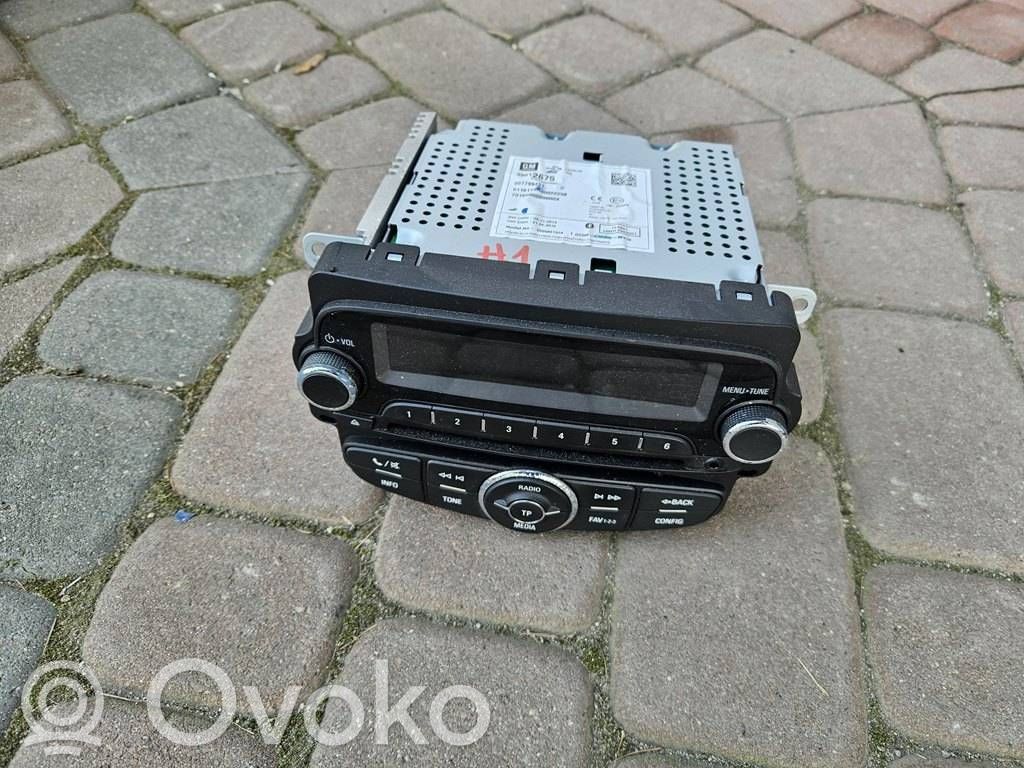 Opel Corsa E Unidad delantera de radio/CD/DVD/GPS 