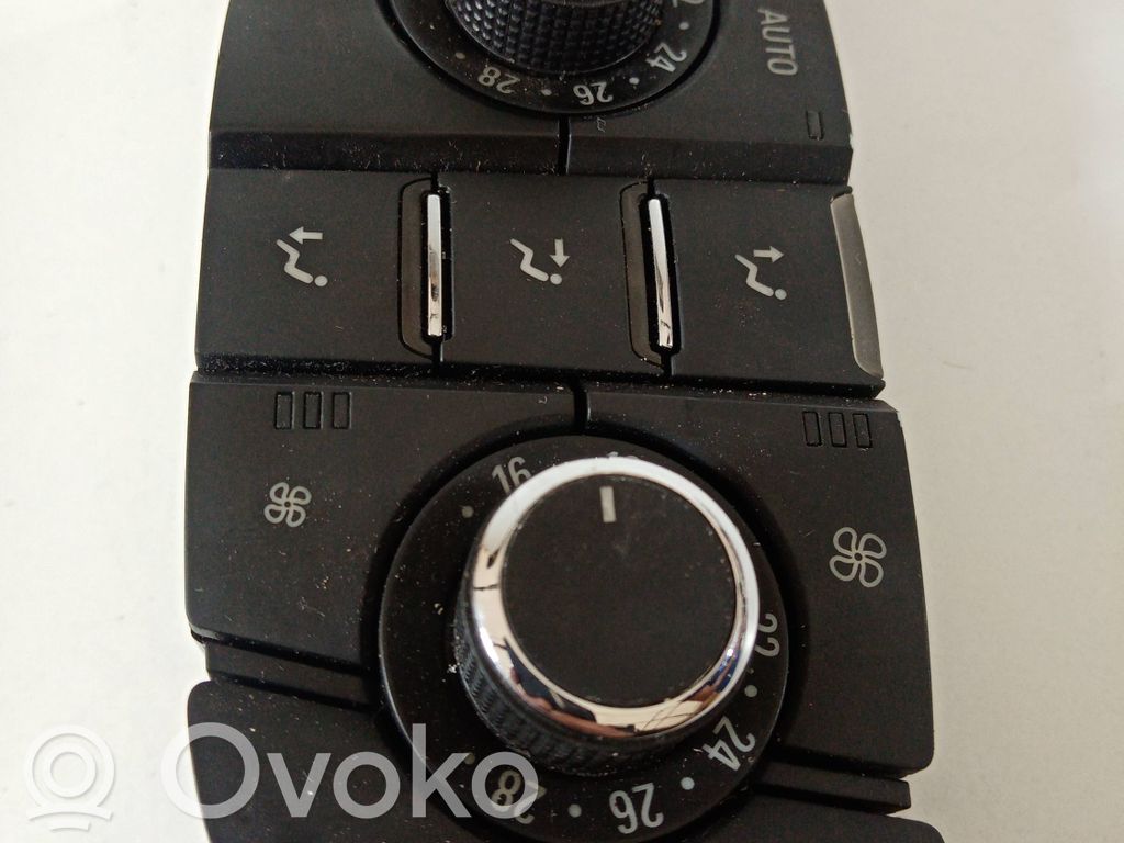 Vauxhall Astra J Climate control/heater control trim 