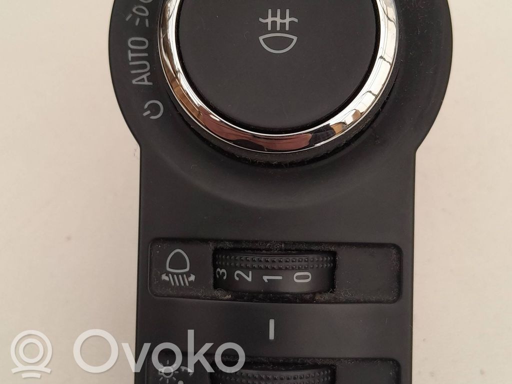 Opel Insignia A Interruptor de luz 