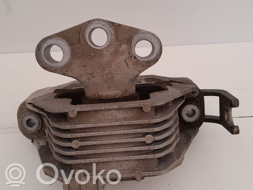 Opel Astra J Engine mount bracket 