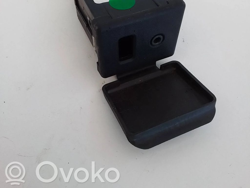 Opel Meriva B Conector de radio EUR ISO 
