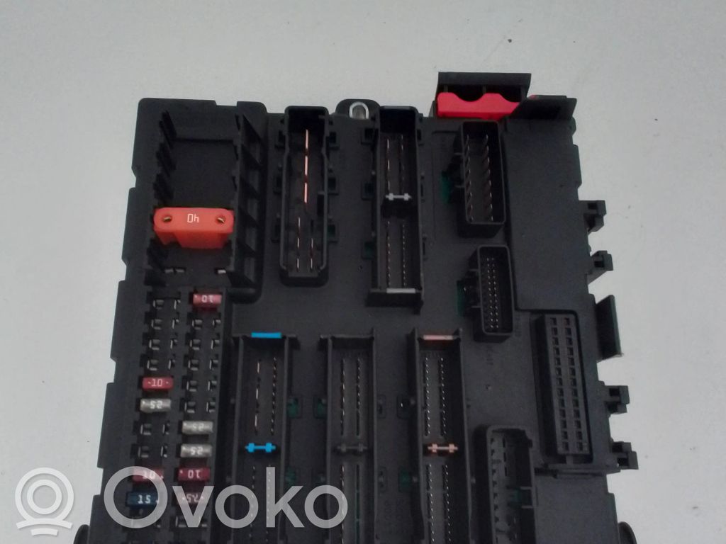 Opel Vectra C Módulo de fusible 