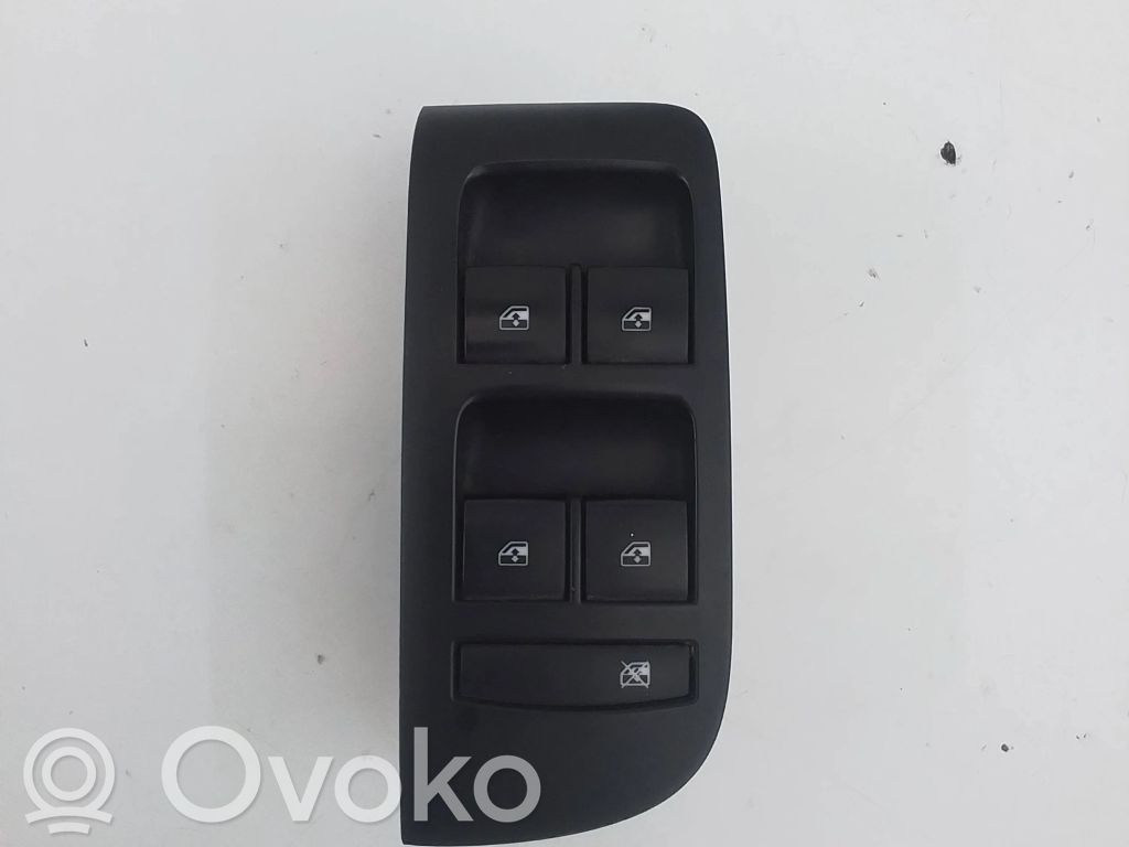 Opel Astra K Electric window control switch 