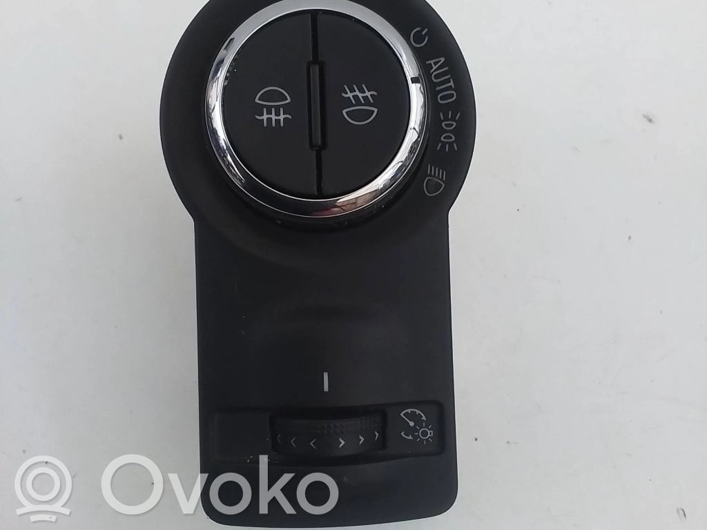 Opel Insignia A Light switch 