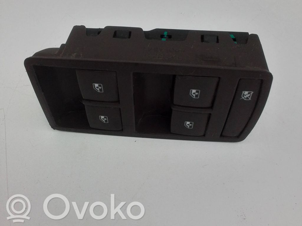 Electric window control switch   13305012