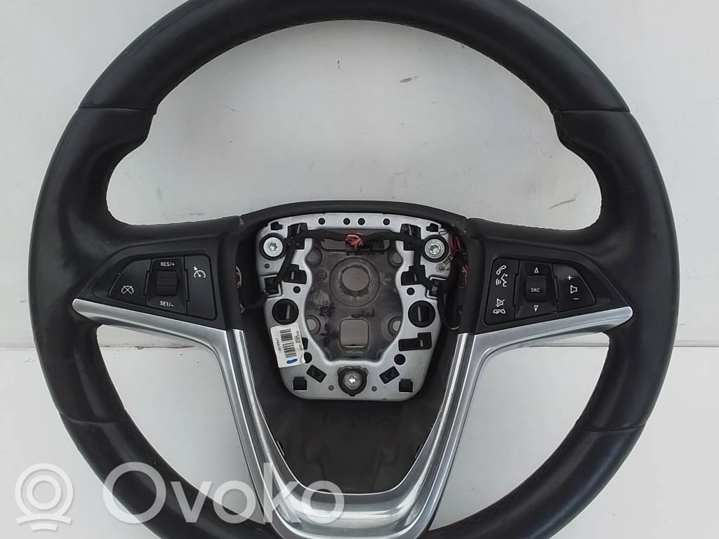 Opel Insignia A Steering wheel 
