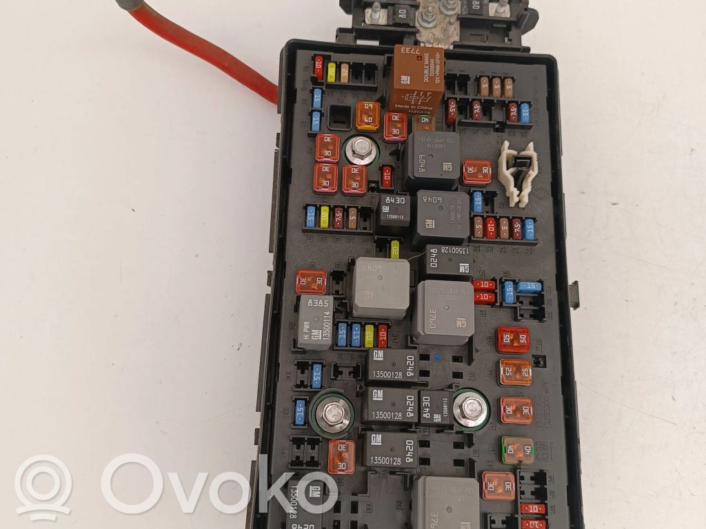 Opel Insignia A Fuse box set 