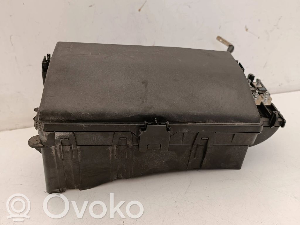 Opel Insignia A Fuse box set 