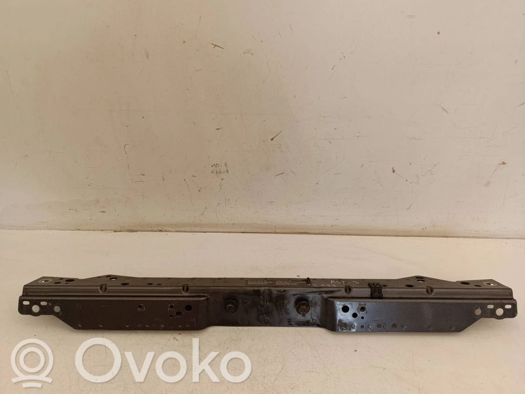 Opel Astra J Radiatoru paneļa augšējā daļa (televizors) 