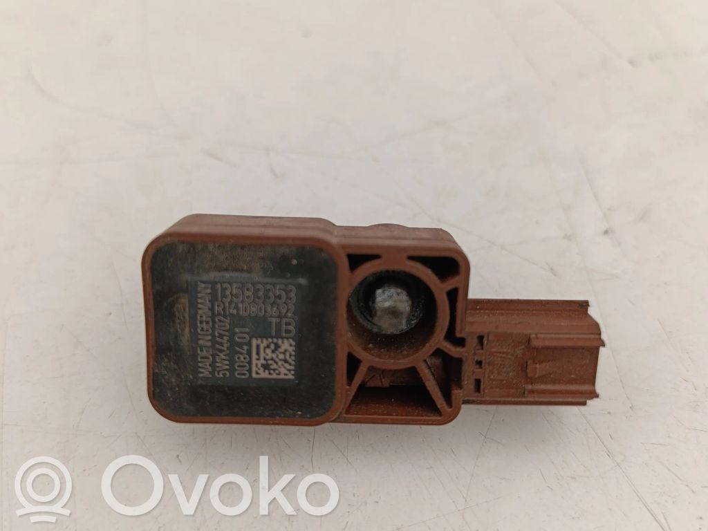 Opel Insignia A Airbag deployment crash/impact sensor 