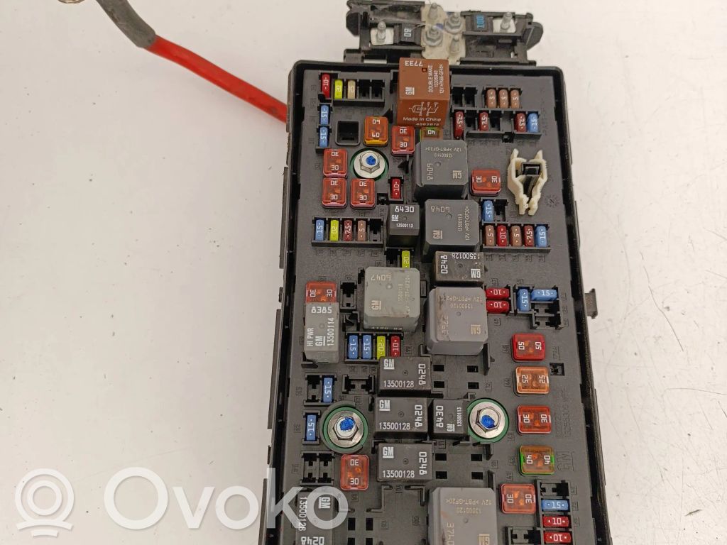 Opel Insignia A Fuse module 