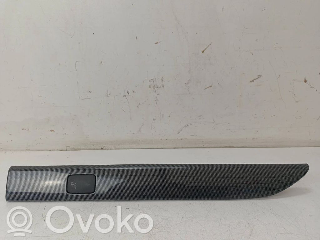 Panel trim   20880539