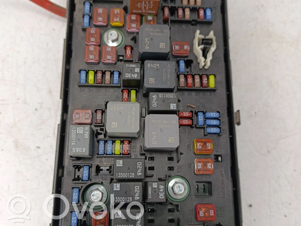 Opel Insignia A Fuse module 