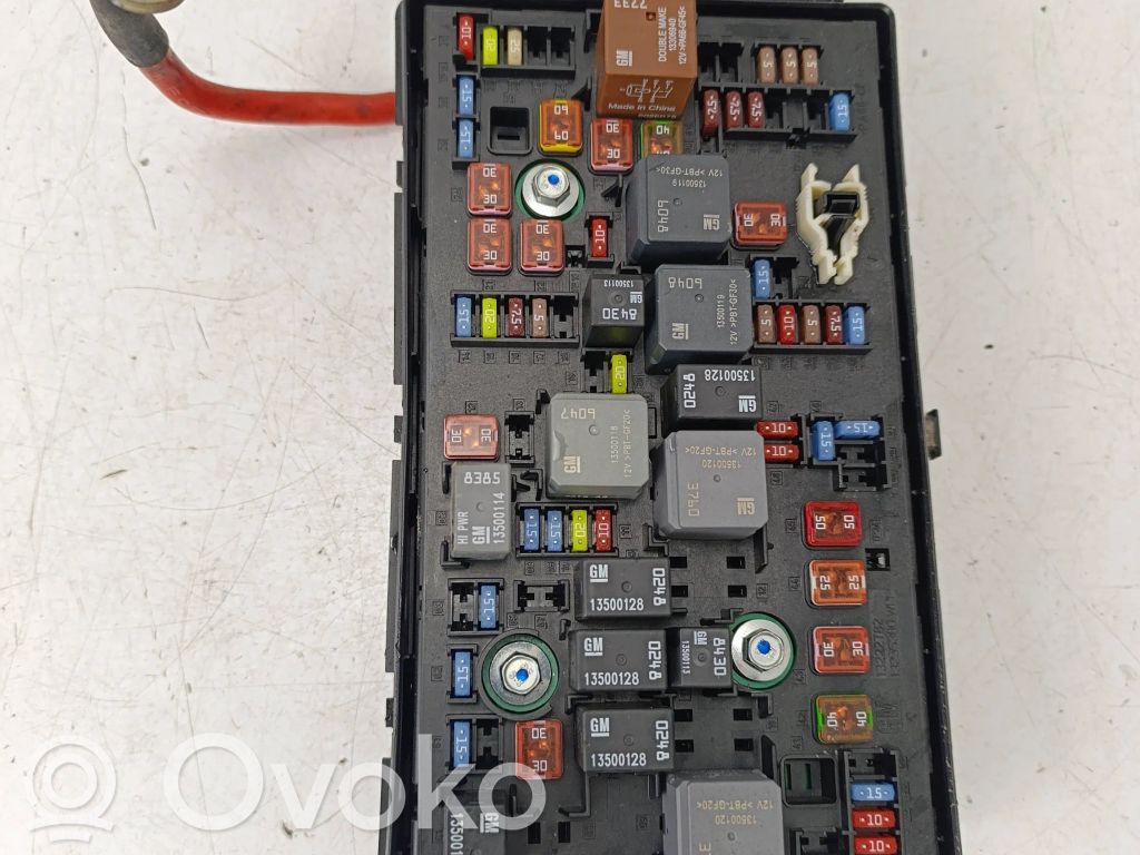 Opel Insignia A Fuse module 