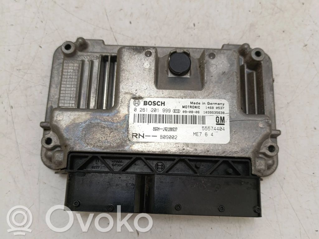 Opel Insignia A Engine control unit/module 