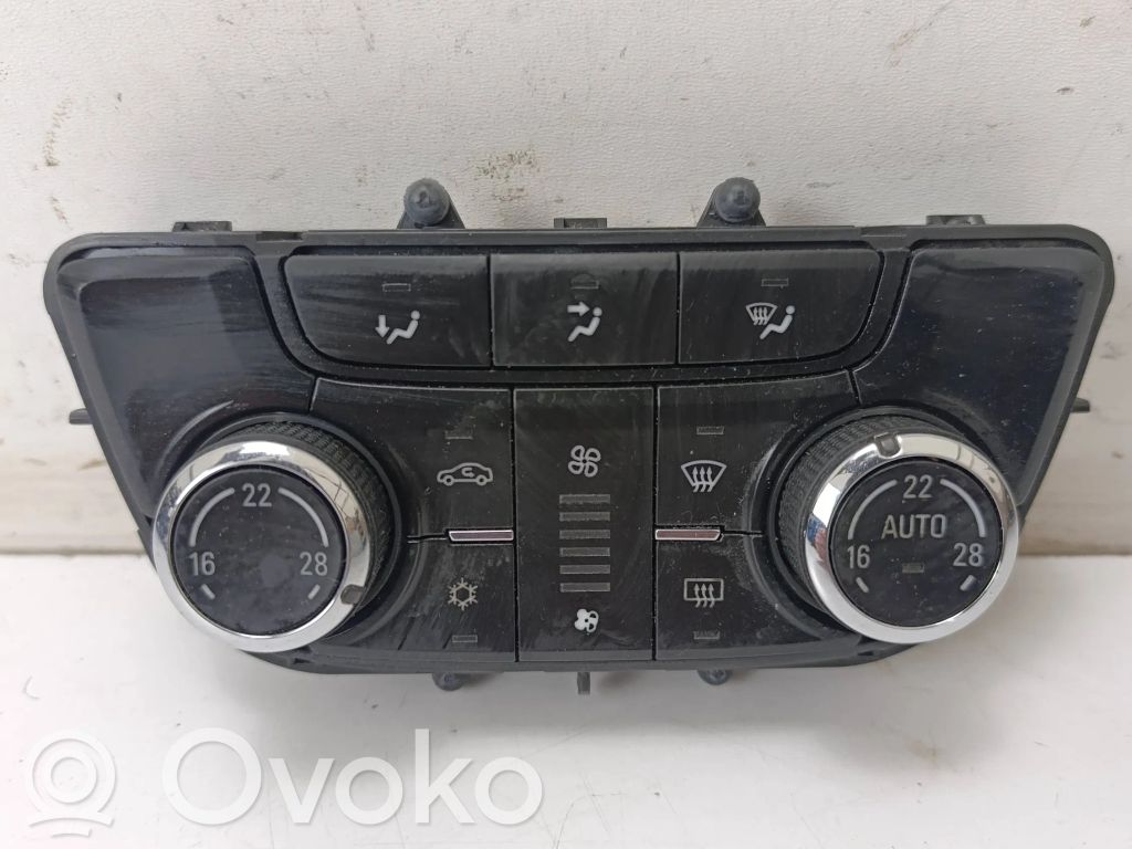 Opel Zafira C Climate control unit 