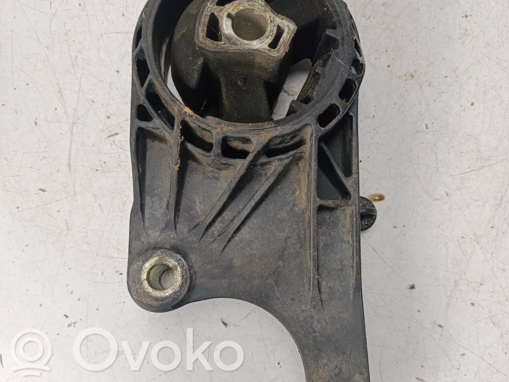 Opel Insignia A Engine mount bracket 