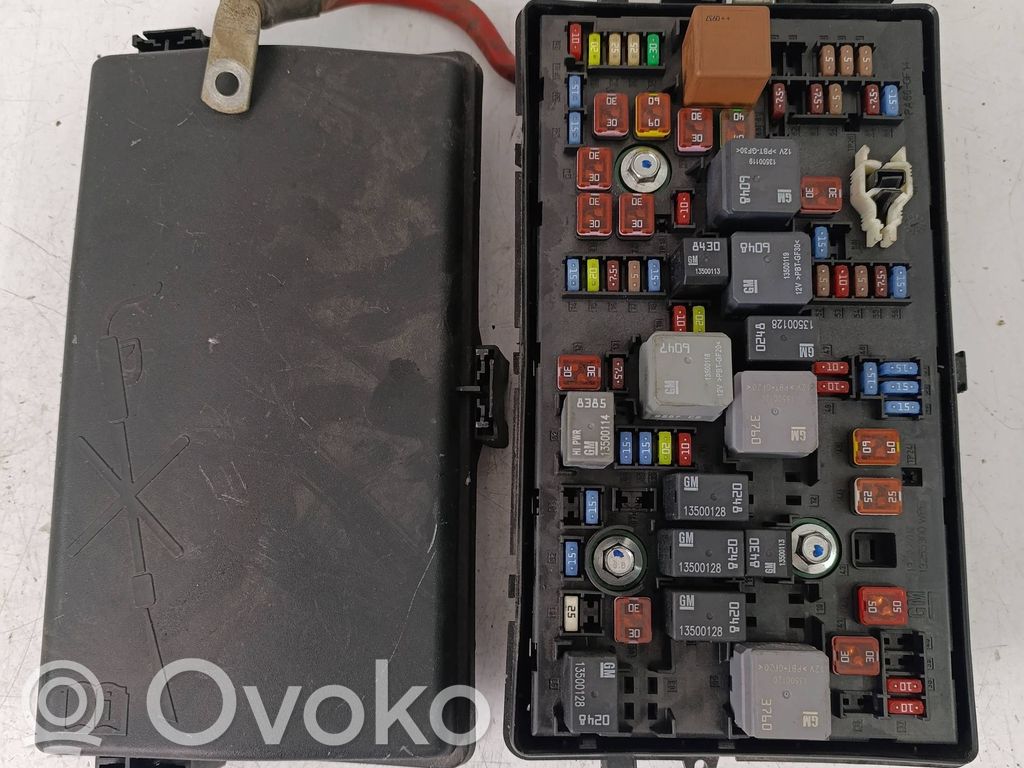 Opel Insignia A Fuse module 