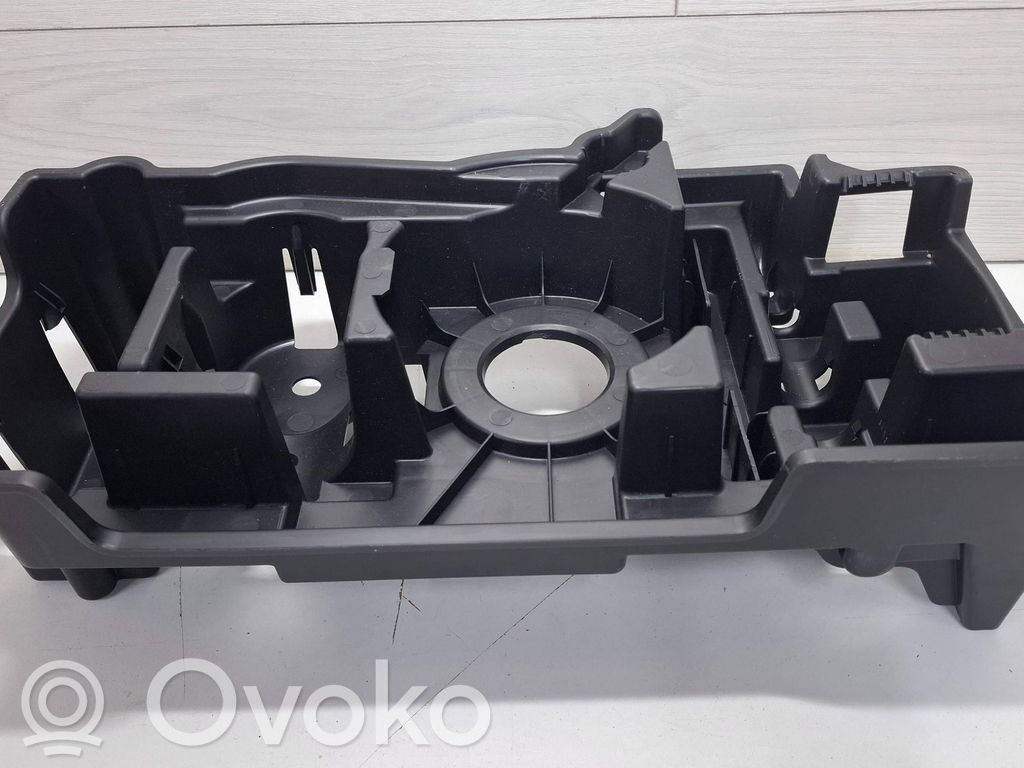 Opel Corsa F Caja de herramientas 