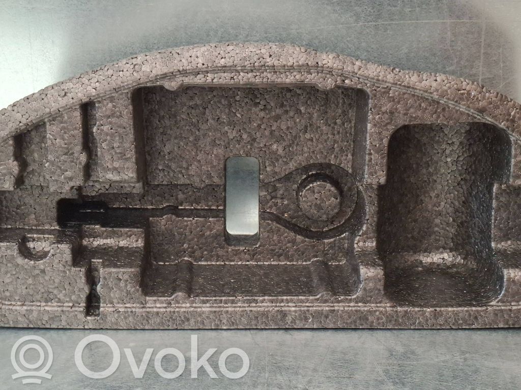Opel Astra K Tool box 