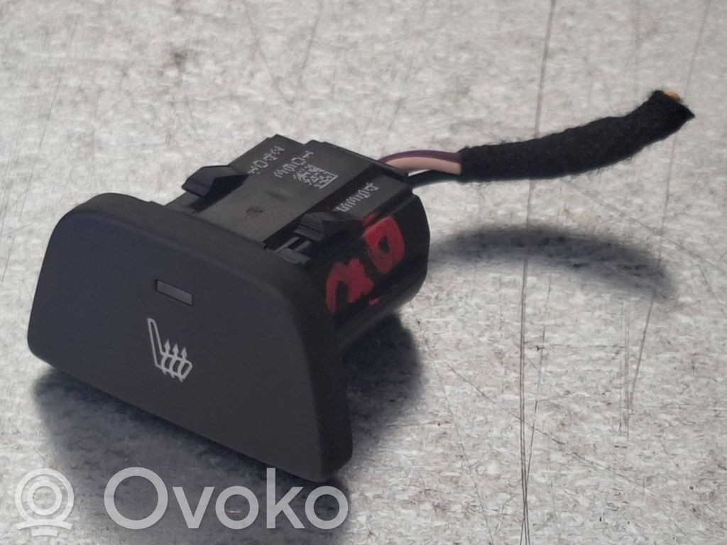 Opel Astra K Seat heating switch 