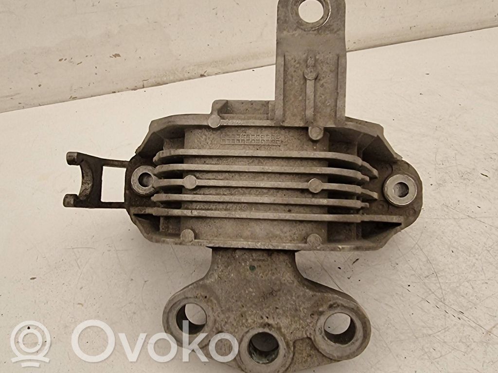 Opel Astra J Engine mount bracket 