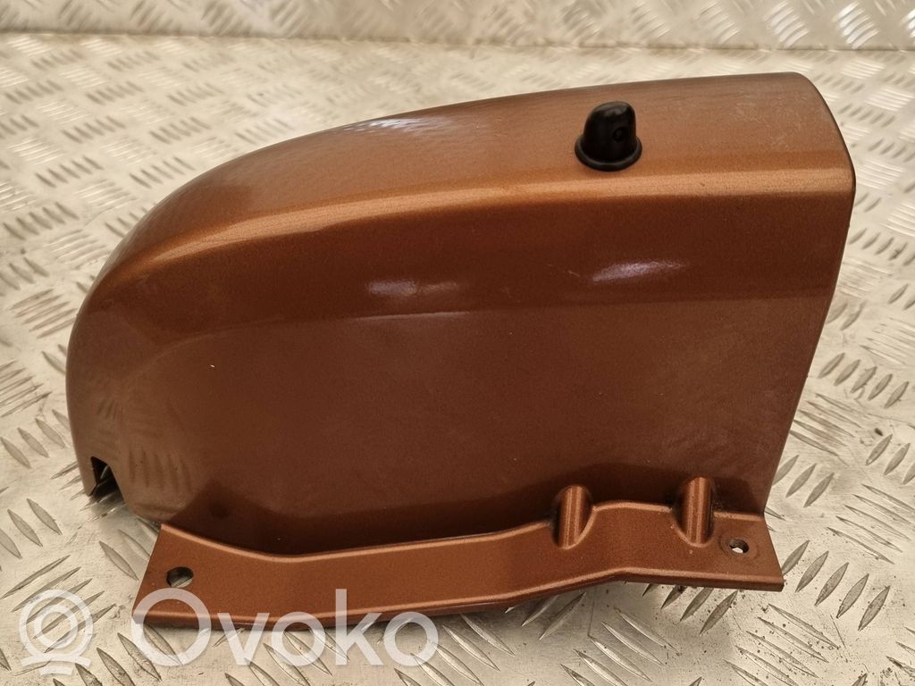 Opel Vivaro Listwa błotnika tylnego 