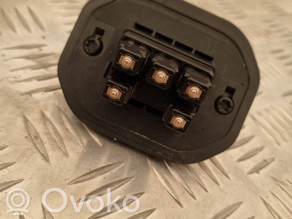 Opel Vivaro Styk drzwi bocznych / przesuwnych 