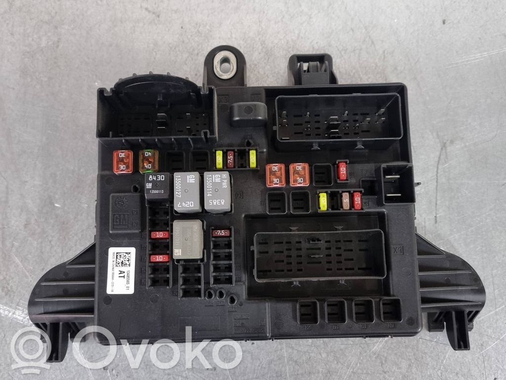 Opel Insignia A Sulakemoduuli 