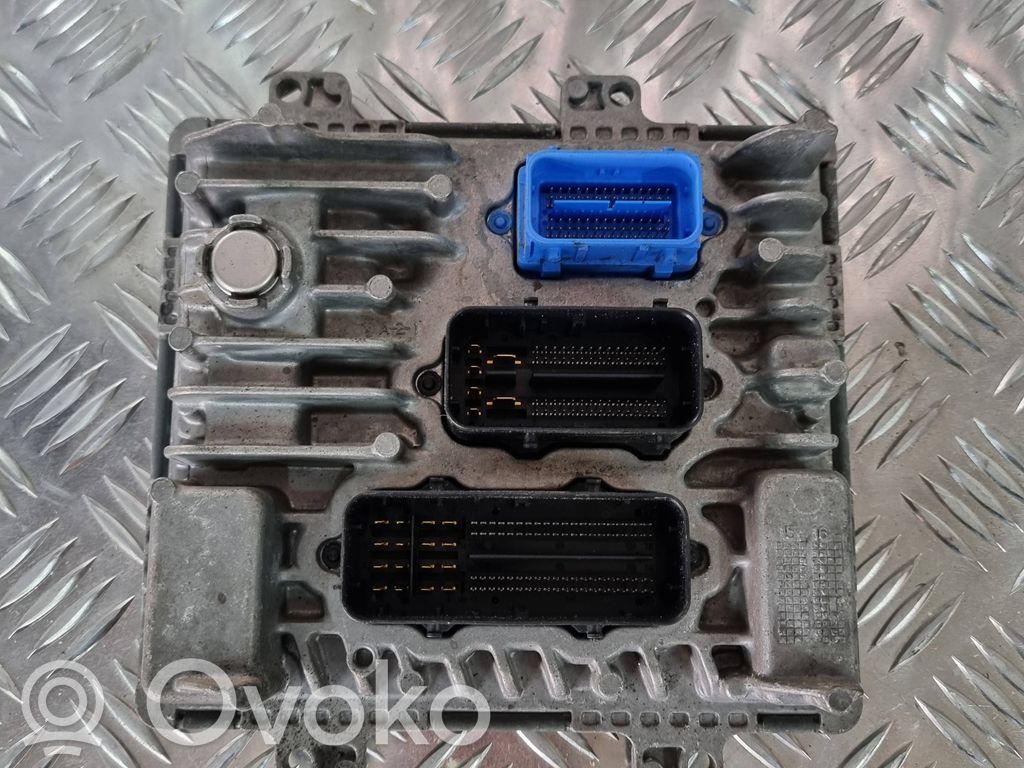 Opel Astra K Engine control unit/module 
