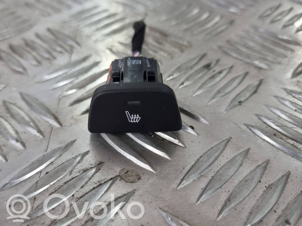 Opel Astra K Seat heating switch 