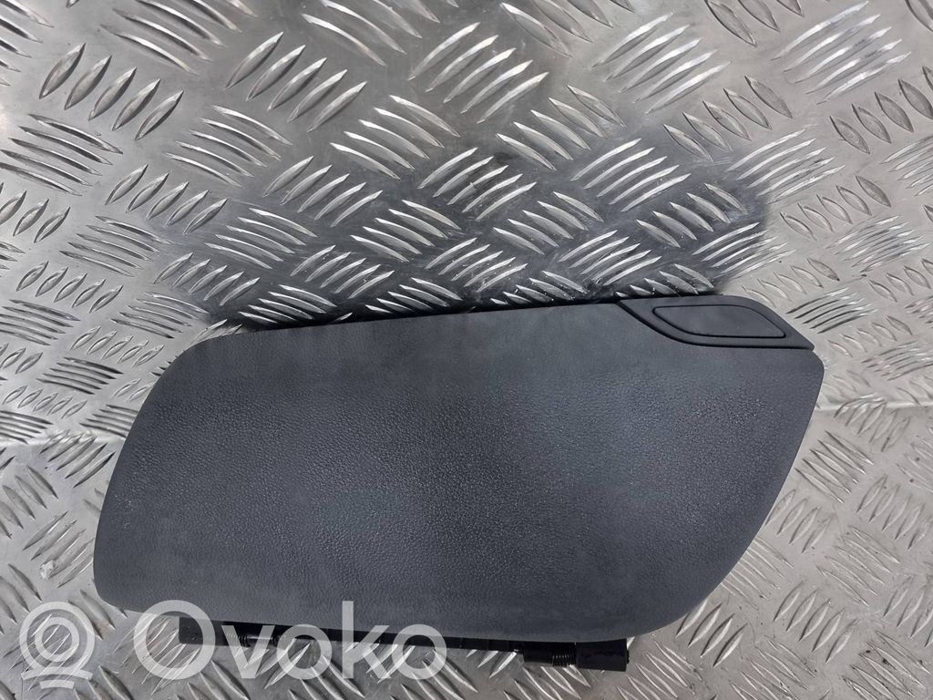 Opel Mokka Daiktadėžė 