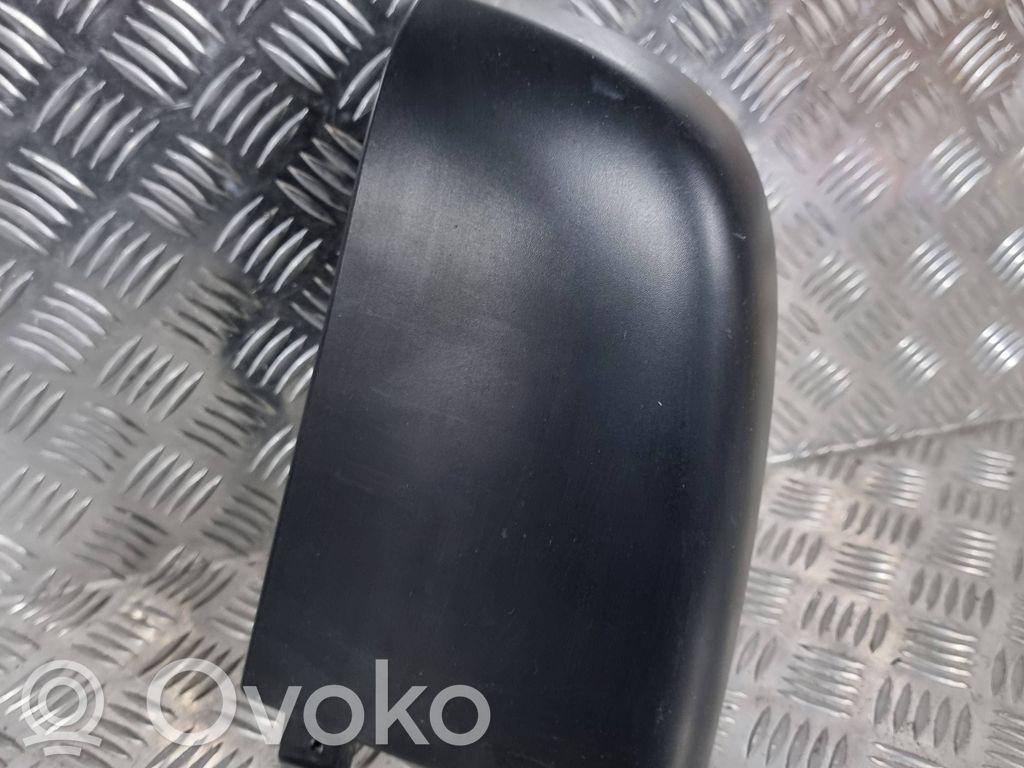 Opel Vivaro Element lampy tylnej 