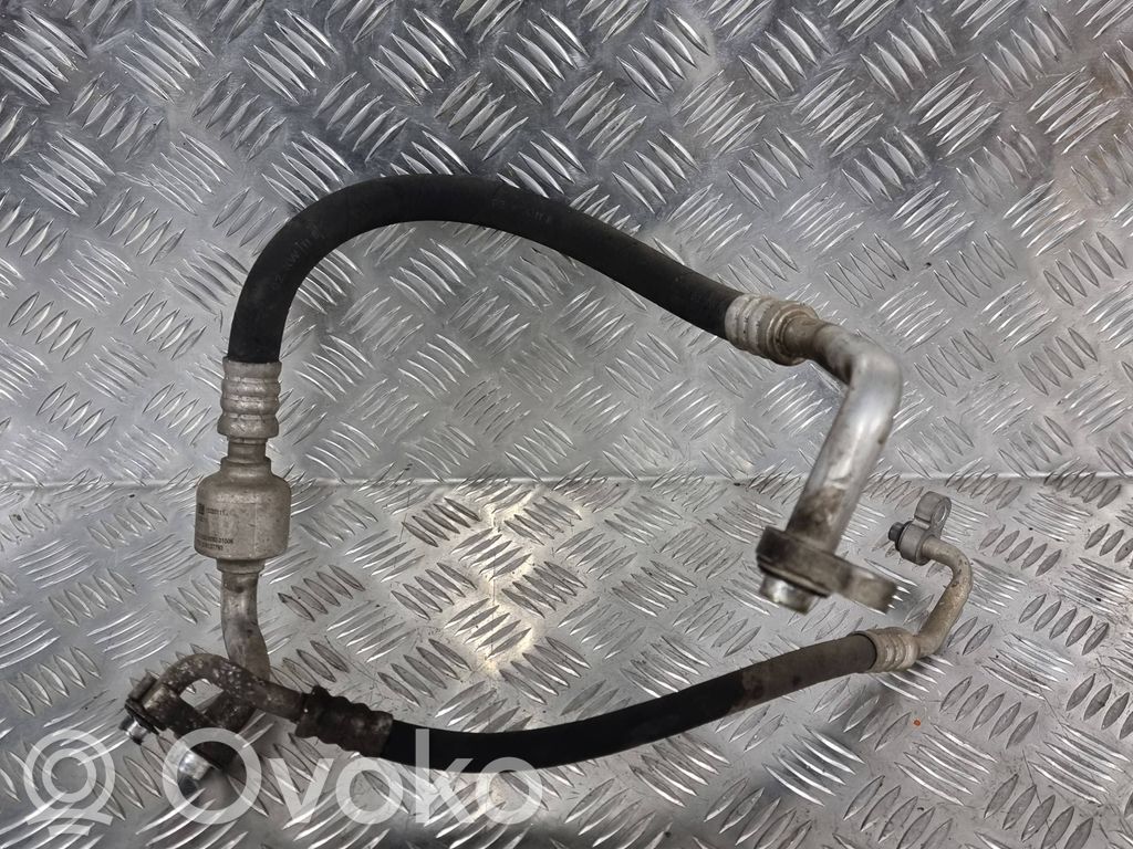 Opel Insignia A Ilmastointilaitteen putki (A/C) 