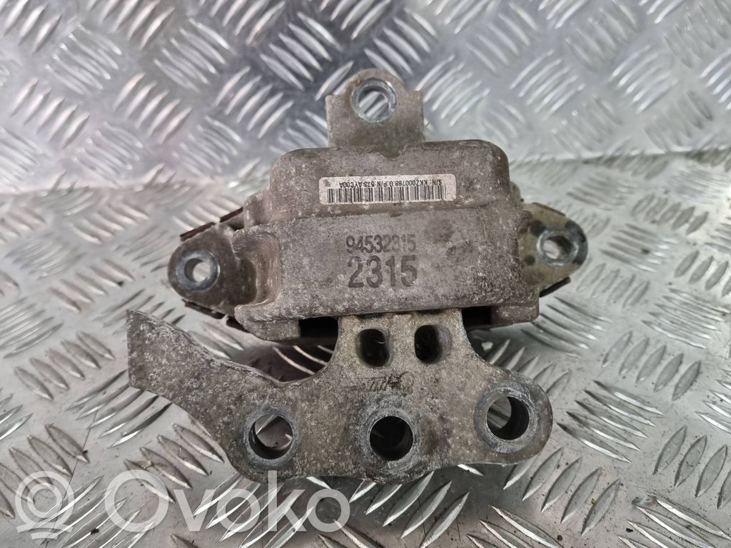 Opel Mokka X Engine mount bracket 
