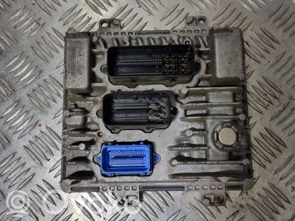 Opel Insignia A Engine control unit/module 