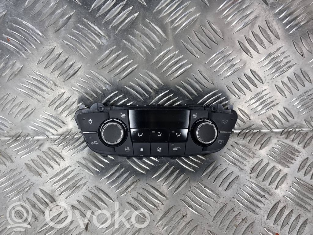 Opel Insignia A Climate control unit 