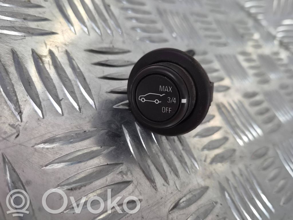 Opel Insignia A Interruptor para abrir la puerta trasera 