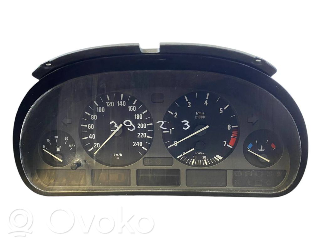 BMW 5 E60 E61 Spidometras (prietaisų skydelis) 