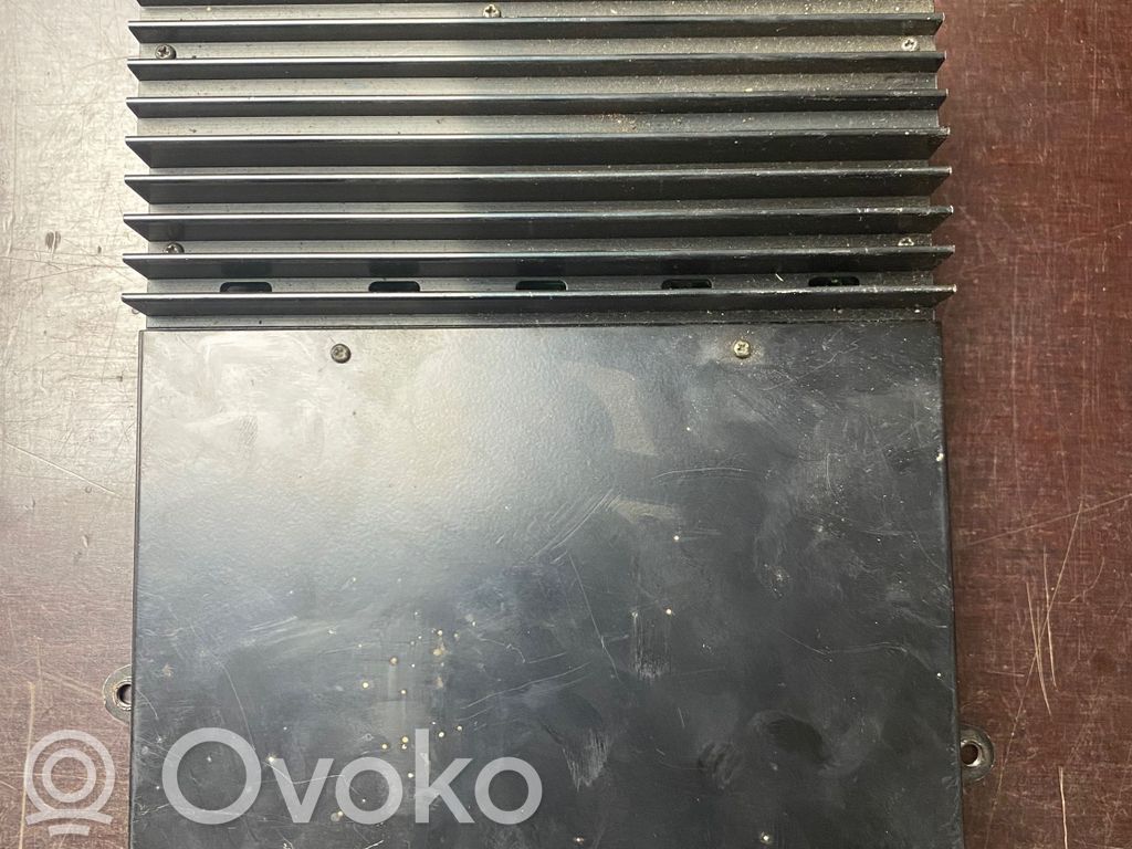 BMW 5 E39 Garso stiprintuvas 
