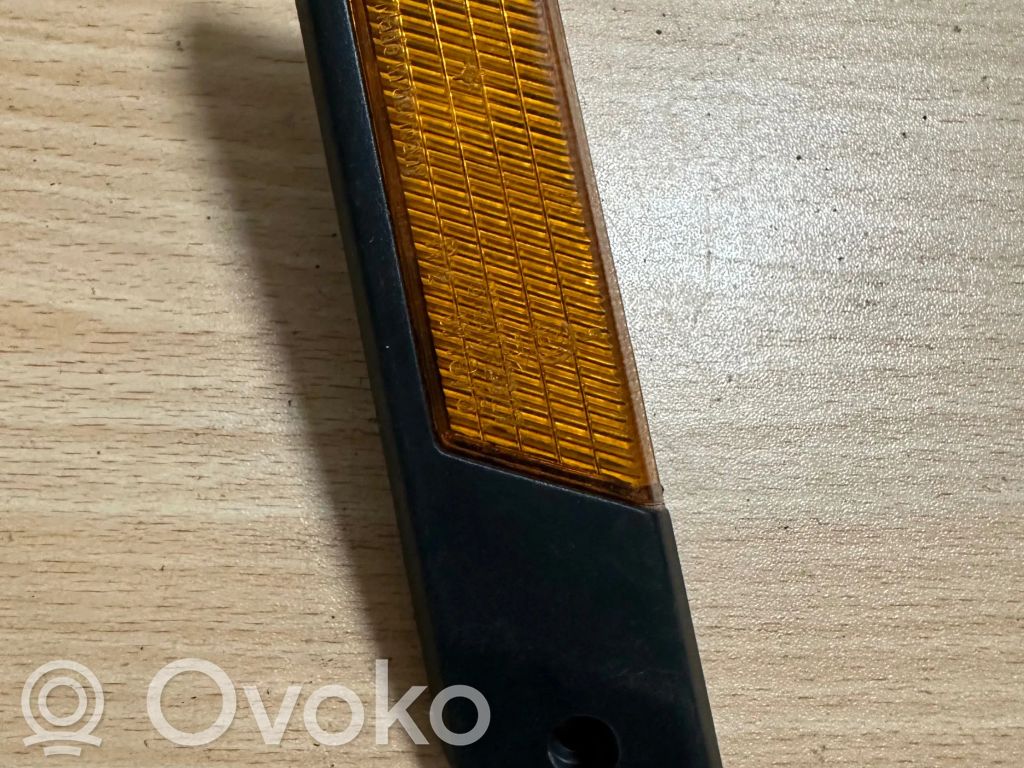BMW 3 E30 Front fender indicator light 