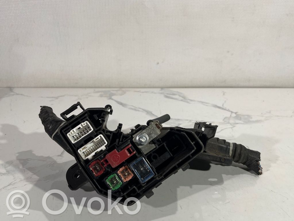 Fuse module   7512YA2