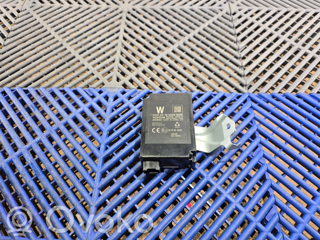 Toyota Yaris Tire pressure control unit 