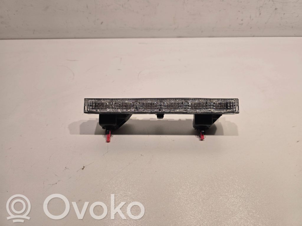 Toyota Auris E180 Third/center stoplight 
