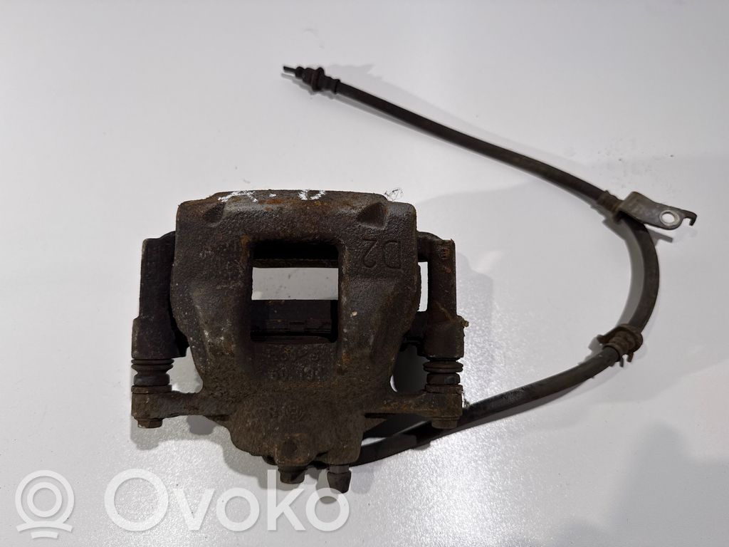 Toyota Auris E180 Bremssattel vorne 