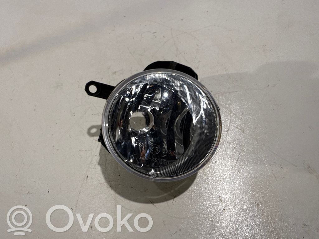 Toyota Auris E180 Nebelscheinwerfer vorne 